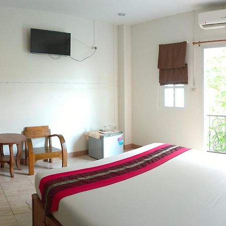 Maesot Siri Hotel Mae Sot Bagian luar foto