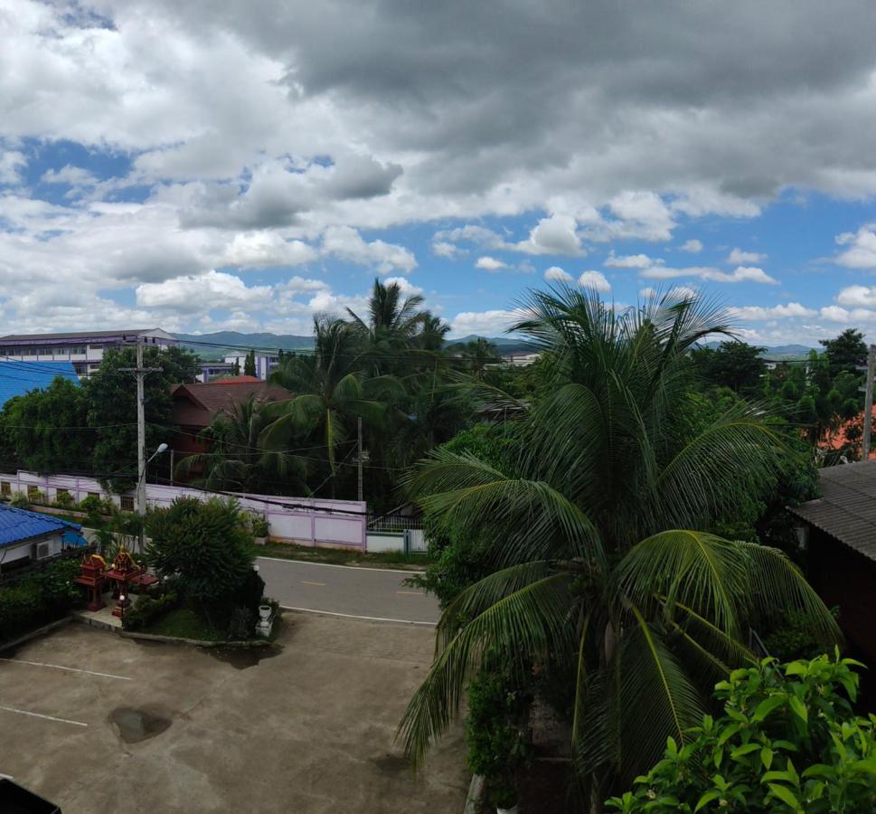 Maesot Siri Hotel Mae Sot Bagian luar foto