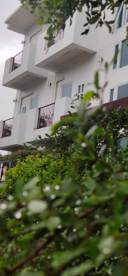 Maesot Siri Hotel Mae Sot Bagian luar foto