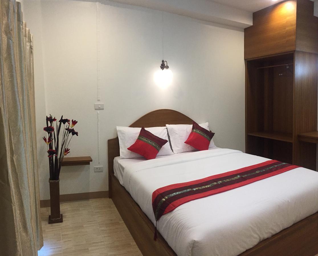 Maesot Siri Hotel Mae Sot Bagian luar foto