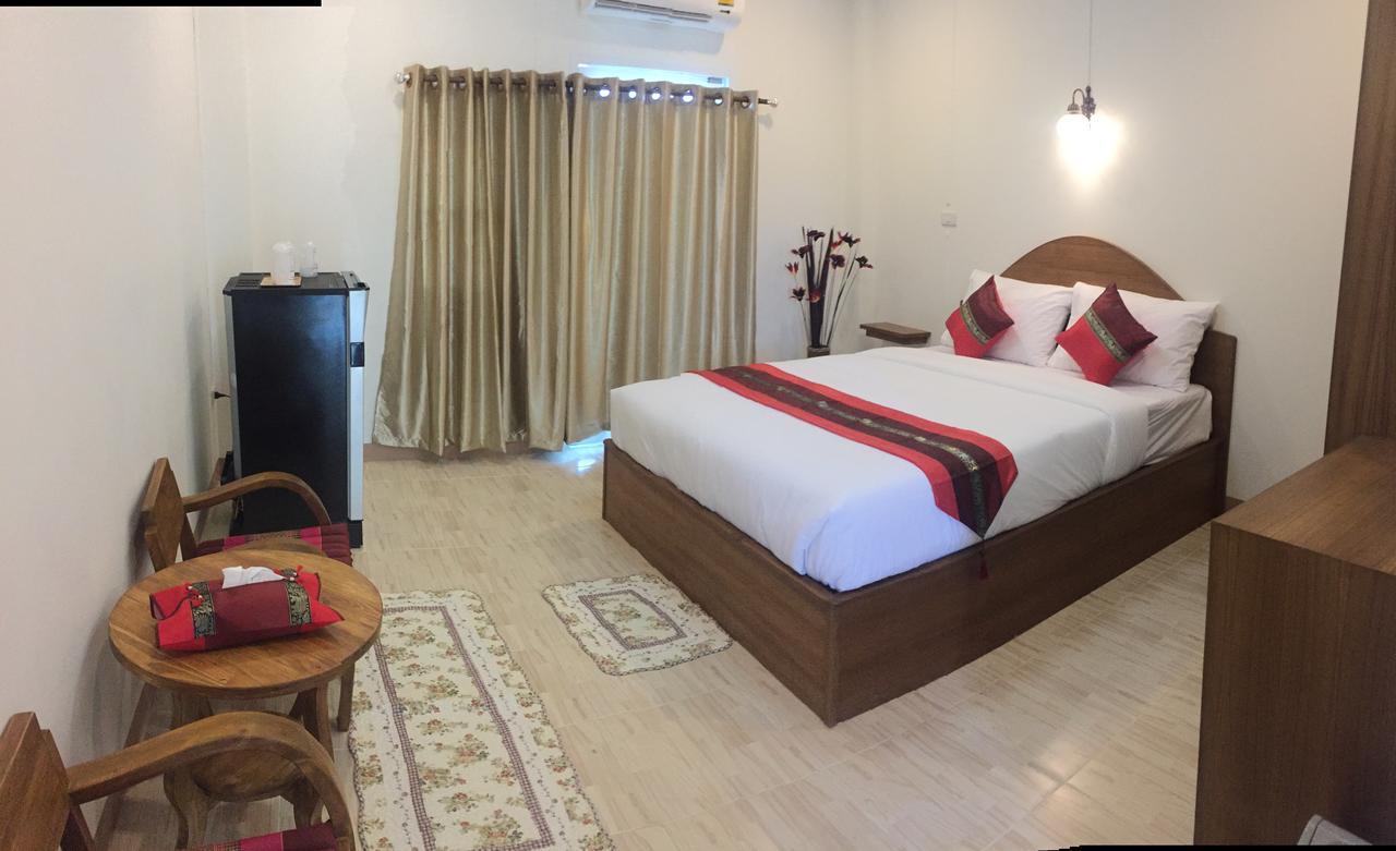 Maesot Siri Hotel Mae Sot Bagian luar foto