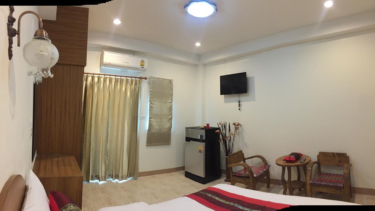 Maesot Siri Hotel Mae Sot Bagian luar foto